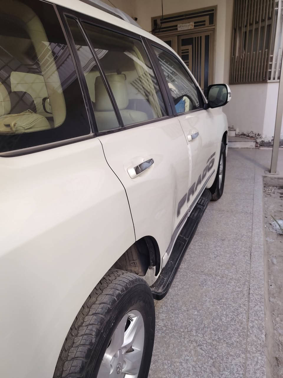 برادو ٢٠١٢ كويتي فول ماشيه ٢١٠ رقمها بغداد موجوده في كربلاء مكفول من الصبغ ولتبديل


**إذا كنت صاحب هذا الإعلان وتريد حذفه لأي سبب، رجاءا أرسل رسالة إلى الدعم الفني**