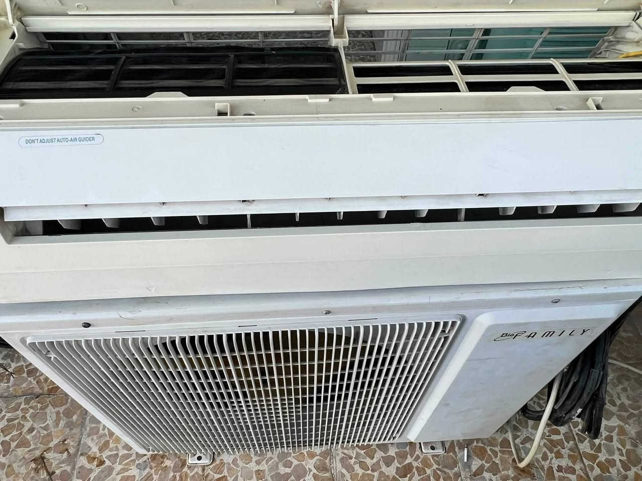 سبلت طنين وسدس 
للبيع 
وضع شركه كلش نظيف 
للاستفسار ***********
***********
