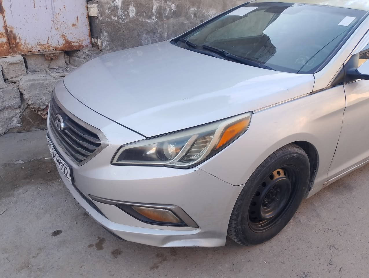 سونات موديل 2015 مكينه وكير مكفولت حداد مكفول مكفول من لكلب ولجفي ول صبغ بيها ضرب  جاملق أو بنيد مكانها بصره رقم انكليزي مكانها بصره سعر قفل 83.   ***********
