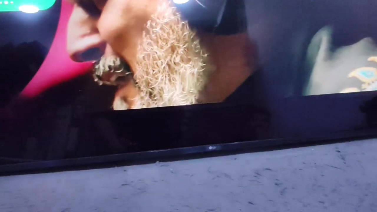 سلام عليكم شاشه حجم 65
نوع LG اصلي
نضامه ويبوس نضام الجي اصلي
ستلايت داخلي منه وبيه 
ريمونتات ناطق ماوس
من شركه خوشناو
الشاشه 4K حقيقي
بدقه 2160 دقه عليه
معه برنامج تود
الشاشه عنيه عن التعريف
جديده لوك بلجيس
معه كرت ضمان
سعره 725 الف
مكاني بغداد مدينه الصدر
*********** هاتف واتساب
