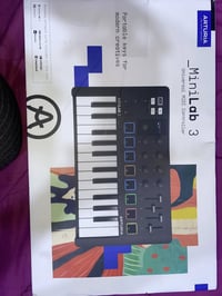 Arturia MiniLab 3 • ٢٥ مفتاح • USB-C