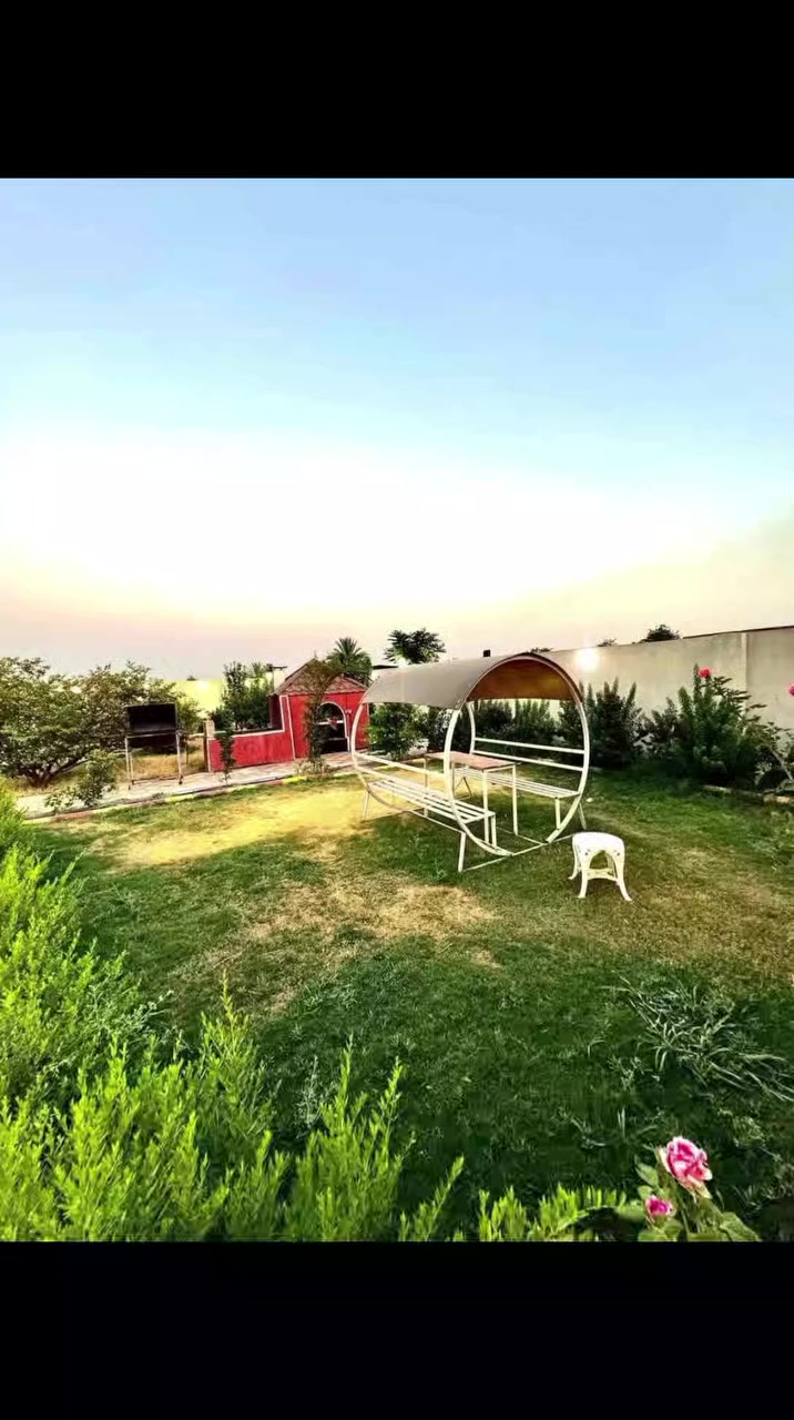 #شاليهات_ومنتجعات_الذهبي 
جديد جديد شاليهات ومنتجعات الذهبي 
شاليهات ومنتجعات الذهبي للايجار نستقبل الحجوزات من عوائلنا الكريمة ( عوائل_شباب) على مدار الأسبوع من كافة المحافظات بنظام حجز نهاراً ومساءً ومبيت 
للحجز الاتصال📞 على الرقم ***********
أو المراسلة واتساب أو بيج الصفحه( صلاح الدين_ قضاء بلد).

((علماً ان مدينة بلد تبعد حوالي 70 كم عن شمال العاصمة بغداد و تمتاز المدينة بمناخها الرائع كونها محيطة بحزام اخضر يجعلها تتميز بذلك)) .
 
(يتضمن المكان كل وسائل الراحة وكل ما تحتاجونه)
☘️🏊‍♂️الأمان والنظافة 💯
☘️🏊‍♂️كهرباء على مدار 24 ساعة⚡️ 
☘️🏊‍♂️مسبح كبير 🌈☃️
🍀🏊‍♂️مكان مخصص للشوي 🐟🐓 
🍀🏊‍♂️كراج سيارات كبير 🚗 
🍀🏊‍♂️حديقة كبيرة 🌿🌺🌹
🍀🏊‍♂️تحتوي على غرفة نوم 🛌 وصالة كبيرة 👈ومطبخ مجهزة ومؤثثه بالكامل بسبالت حديثة و تدفئة 🔴

 📍 العنوان
 محافظة صلاح الدين - قضاء بلد - بداية مدخل رقم 3 - قرب مركز شرطة عزيز بلد
#بساتين_ومزارع_العراق
