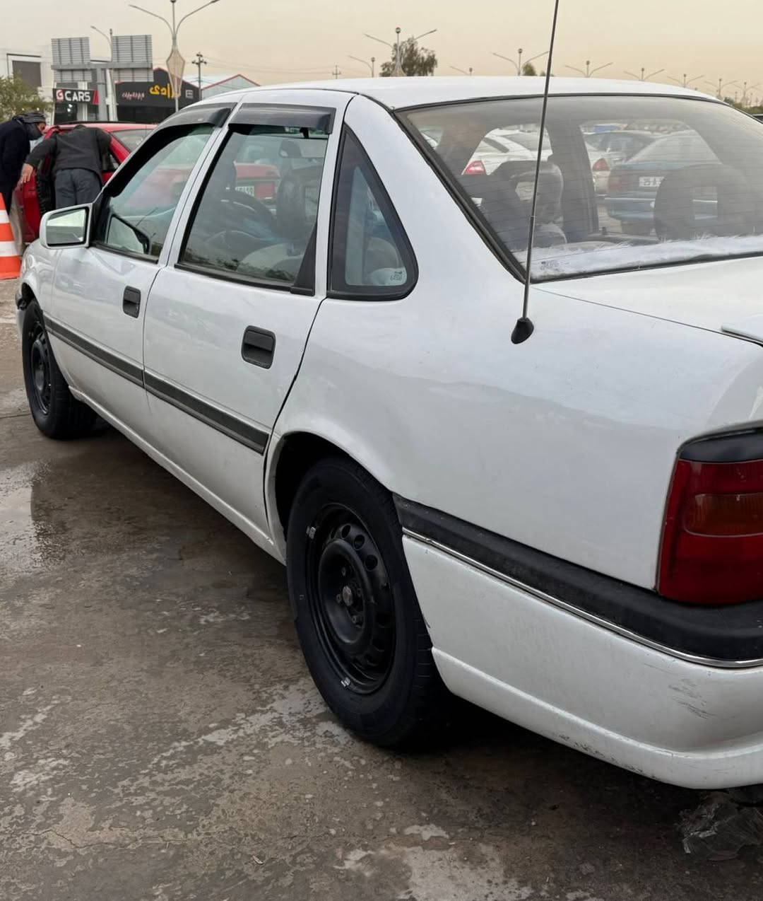 للبيع اوبل فكترا موديل 92 رقم كركوك محرك 16 سنوية وهزة ورقم كله جديد بيها كود بانزين سيارة بدون صبغ شرط السعر 47$ للاستفسار اتصال برقم *********** فقط اتصال مااجاوب تعليقات
