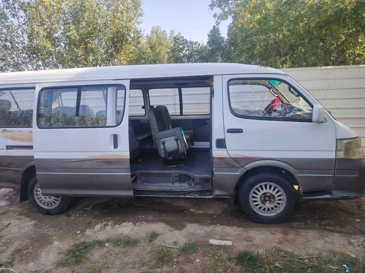 فتون مديل 9 لبيع كفاله عامه ماعده ضربه بصيطه علبارد بك ليت وره بسم ابن عمي اصوليه مامطلوبه لو ربع مصفره تخذ جاهز كبل لشارع قفل 50 لتعاملني ابد ***********
