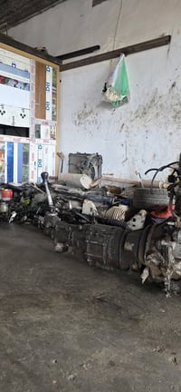 كير ومحرك مازدا 929 شرط الشقل ثنينهن فول   ونشاط فول ١٦٠ تمشي وقابل لز...
