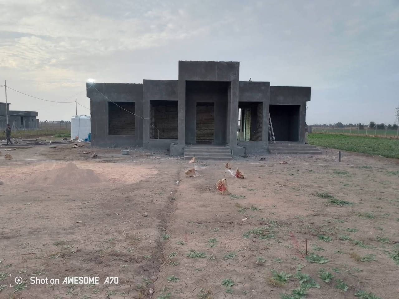 لباخ مصري متفرغ صقر ناعم وادراره ونتر شغل درجه اولى ***********
