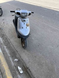 دراجه بطه نضيفه هندر واحد تشتغل بكل وكت ذراجه كفراتها بلاديات وكهربايا...