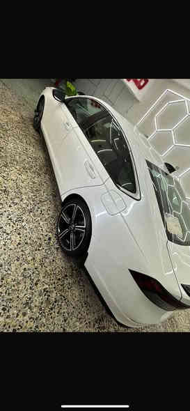 هوندا اكورد2024 ياباني  الاصيل
 هايبرد سبورت )
السيارة ماشيه13 الف 
• مكينة 2000 هايبرد تنفس طبيعي
• كير اوتوماتيك 
• شاشة كبيرة
•فتحه
• كاميرا خلفية 3 انظمة
• كرسي كهرباء  لون اسود  
• رادار امامي
• مانع تصادم
• محدد مسار 
• تصحيح مسار
• شفتات بالستيرن
• مثبت سرعة
• مانع انزلاق
• دخول ذكي 
• إنارة ترحيبية
• هندبريك كهرباء
•لايت عدسات زينون
• نظام اوتو لايت Auto
• لايت العالي زنون 
• حساسات مطر 
• حساسات دخول الإنفاق
• حساسات ضغط هواء الإطارات
• أوامر صوتية
• 3 أنظمة قيادة (eco, ev, sport)
• بلوتوث
• مدخل USB + AUX
السيارة بي 3 قطع صبغ جاملغ باب جاملغ خلفي 
ايبراك سليم
المكان بغداد الغزالية
للاستفسار 
***********
