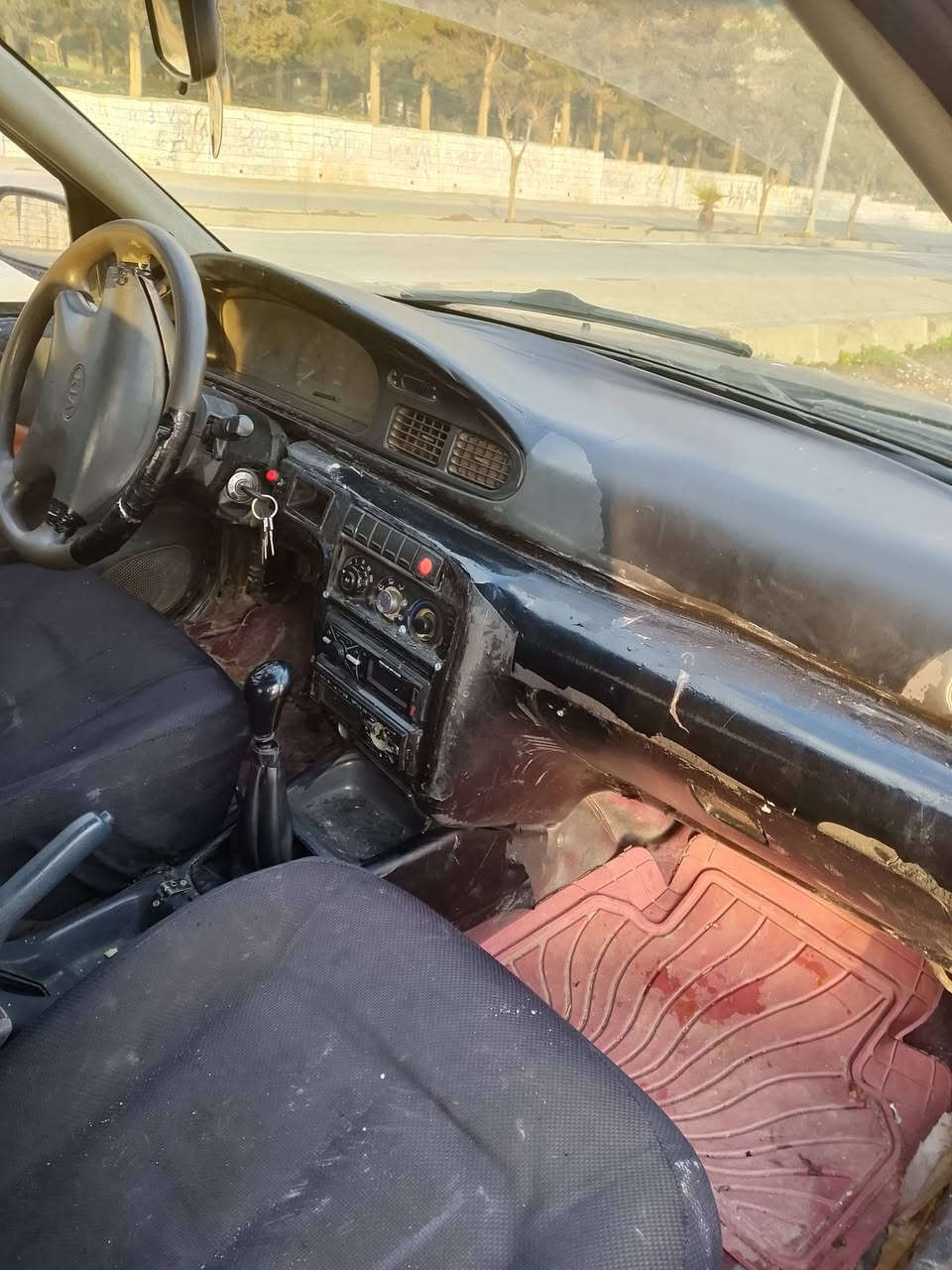 كيا سيفيا ٨به خ مه ده ني به شه رت
به شه رتى گيرو مه كينه نرخ ١١  
شوين رانيه بى مه سره ف  
***********
