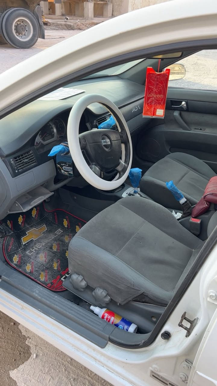 سلام عليكم 
سياره اوبترا مديل 2012 سيارة مكينة جديد كير نص عمر حدادية نص عمر البدي مكفول ما عدة البارد 
خاص مفتوح ماسنجر و واتساب واتصال 
***********
