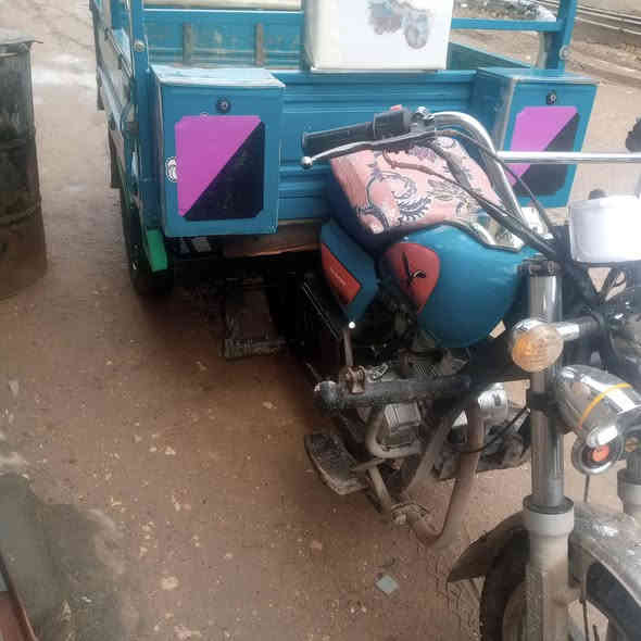 سوتوته للبيع موديل 20 مكينه 25 السعر 1800 وبيها مجال للتوصيل المكان بابل الرقم ***********
