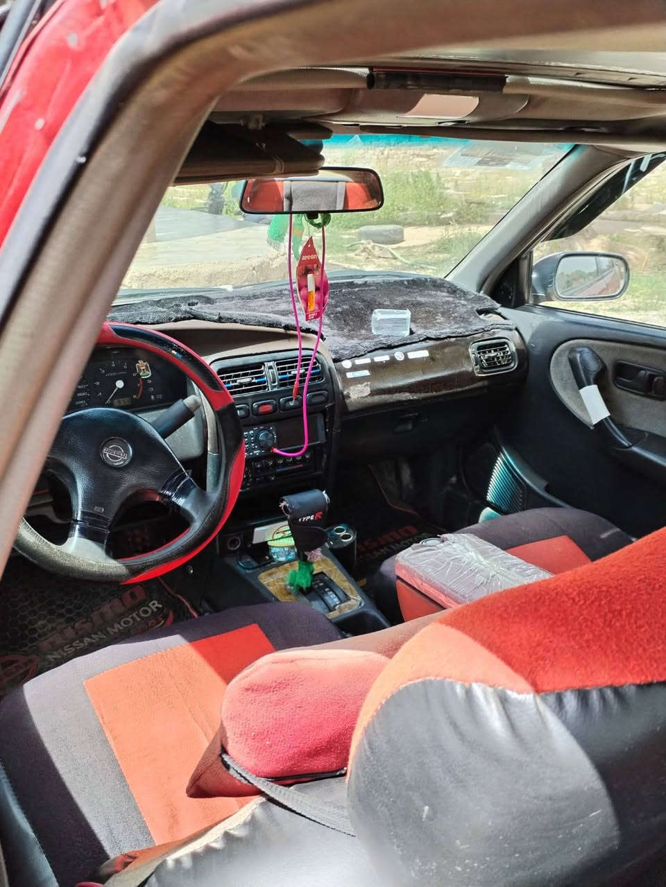 السلام عليكم ورحمة الله وبركاته 
برايمره حجم 20
للبيع فقط لاقسط ولا مراوس 
كير محرك شرط 
سياره اوتو 
صدر تايرات شرط 
داخل خارج شرط 
كهربائيتها كلها شغاله شرط
تدفئه شغاله شرط 
تبريد عايزه نواقص 
خياس مابيها 
السعر 38 $ وبيها مجال 
علمآ اني مكلف بالنشر 
لاتعليق ولا خاص
اتصل على الرقم التالي
***********
بي واتساب 
المكان صلاح الدين العلم الربيضه
