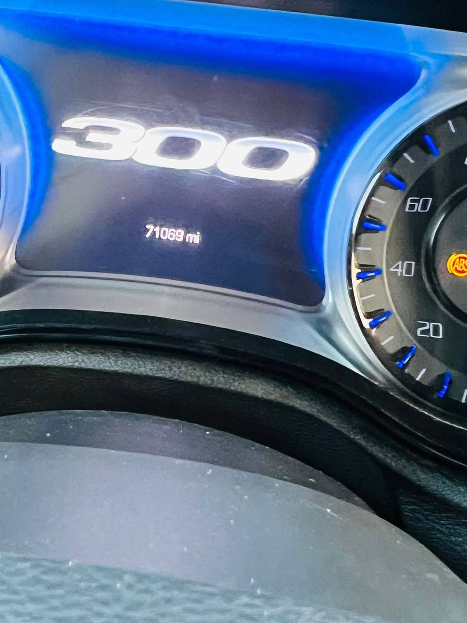 اوباما وارد أمريكي الحادث مرفق دعاميه خلفيه
علمنا السياره 19 اصل
مواصفات S فول شاشه كامره تحكمات دواخل جلد كشن كهربائي بصمه منضومه زنون
سياره جديدة وجاهزه لاخير بدون نقص بدون ايرباك
ما مشتقله خط ماشيه 70
رقم بغداد الجديد
السعر 245وبيه مجال للاستفسار الاتصال على الرقم ***********
