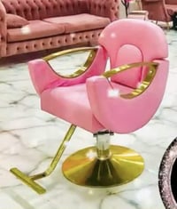 كرسي حلاقه وردي • جاكوزي قدم اسود