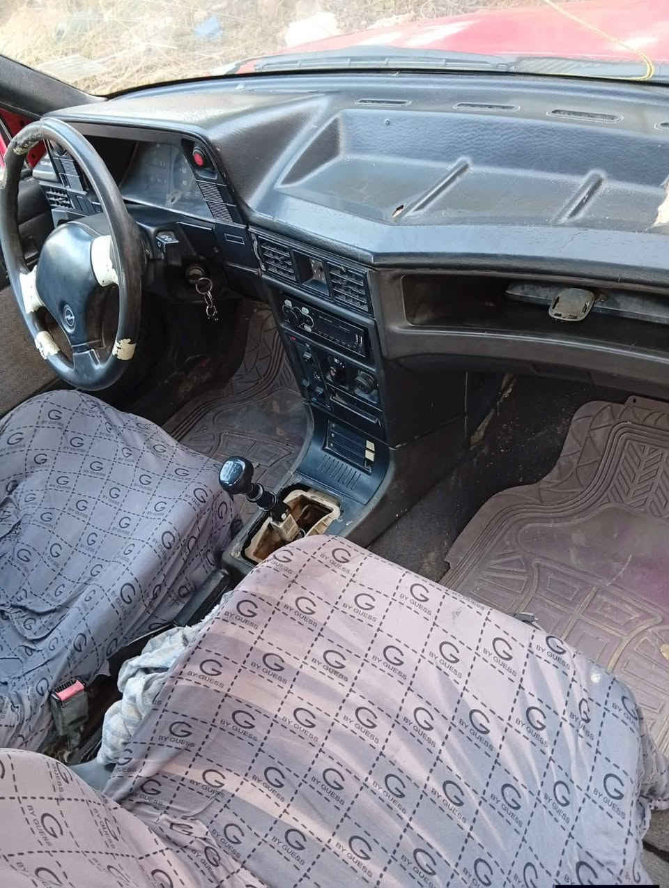 سلام عليكم اوبل كاديت مديل 92 مكينه 1800 كير محرك حداديه كهربائيات خير من الله سياره حلوه وبلاديه مانقصه شي سياره تخبل مال جناي ونضيفه ماتذب عليه الف سياره حداديه كهربائيات غرفته كشره كله بلادي مكان السياره بابل قضاء القاسم   السعر 20 وبيه مجال للشراي استفسار اتصل ***********
