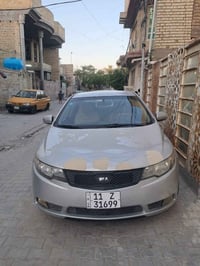كيا فورتي ٢٠١٠ مصبوغه حزام رقم انكليزي  سنويه جديده شاشه لمس كاميره خل...
