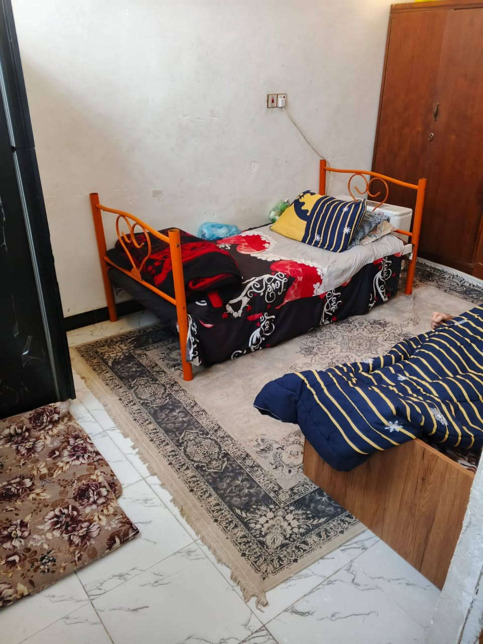 🔥 أرخص بيت بالنجف الأشرف 🔥
🏡 بيت للبيع بسعر 23 مع المجال 
📐 المساحة: 50 متر ركن البيت على شارعين 
📑 طابو زراعي سند 25 

📍 الموقع: شارع الشيوخ مقابل سكله رعد 
💰 السعر: 23

  حي  ميسان البيت  ركن على شارعين  شوراع كلها تبليط واناره     السعر 23 وبي مجال الرقم بل منشور ***********
