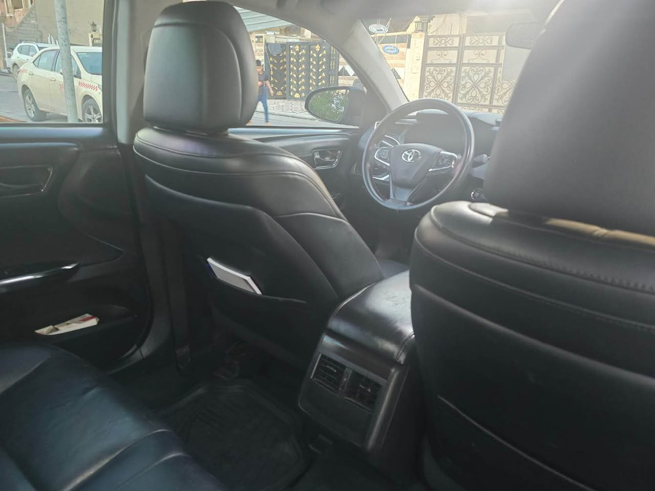 ئەڤەڵۆن 2018 XLE
ڕەشی قەتران بەس بۆنیت بۆیاخە ئێرباگ سوکان سیستم
گێر مەکینە تەقە و رەقە  بەشەرت 
زینۆن کوشن هیتەر کوشن جڵد کامل بەس بێ سڵایت
هیچ مەسرەفێکی تێدا نیە
رەقەم سەنەوی هەمووشت نوێە 
تحویل غەرامە بەشەرت
شوێن : هەولێر
***********
193 مجال أربيل, العراق
