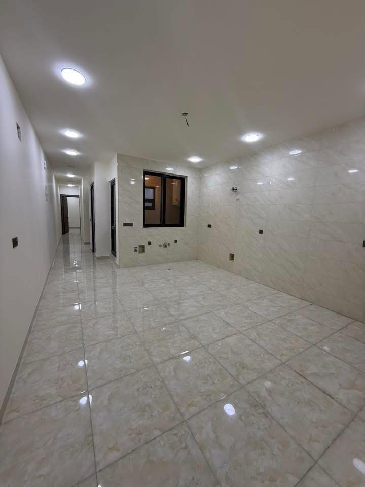 🔱 وحدات سكنيه زيرو للايـجـار في  عرصات الهندية 🔱

عنوان العقار : عرصات الهندية جهه السده قرب شركه BMW

🔶 المساحة  160 مـتـر ✔️

1️⃣ طابق ارضي معزول عزل تام 

صاله - مطبخ - حمامات عدد 2

غرف نوم عدد 2 ومناور

2️⃣ طابق الاول معزول عزل تام ✔️

صاله - مطبخ - حمامات عدد 2 

غرف نوم عدد 2 ومناور
ـــــــــــــــــــــــــــــــــــــــــــــــــــ

الـمـهـنـدس عــمـر الــزيــدي 

 ***********    -   ***********

نـسـتـقـبـل كـافـه العروض التجاريه والسكنية في الكراده

عنوان الشركة دار السلطان للعقار في العرصات الهنديه مجاور فندق بلوم
