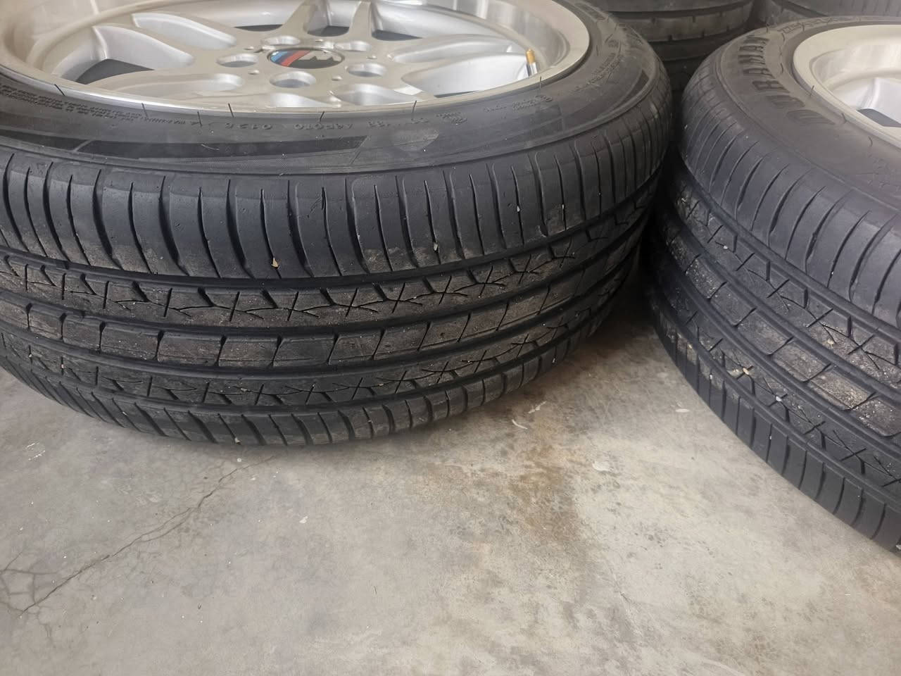 للبيع
ويلmحجم18
2سايز
بي تخم تاير جديد
مكاني سامراء


**إذا كنت صاحب هذا الإعلان وتريد حذفه لأي سبب، رجاءا أرسل رسالة إلى الدعم الفني**