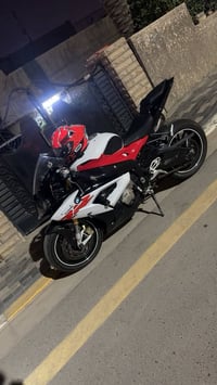 Bmw s1000rr 2018 10400 km ممشى الدراجه الدراجه وارد يابان بدون حادث سو...