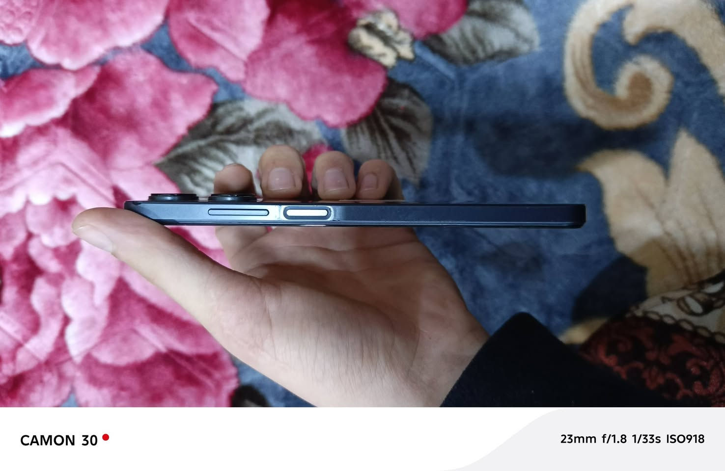 ريلمي ١٠
ذاكرة ١٢٨ رام ٨ يوصل لل ١٣ جهاز نظيف كلش ويا شاحنة اصلية و كارتونة ولزكة و كفر شحن سريع ٣٣ واط السعر ١٣٠وبي مجال
عنوان دوميز 
رقمي ***********
