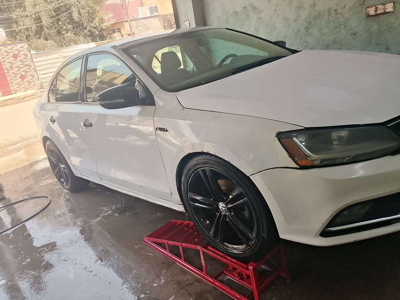 سلام عليكم جيتا البيع 2018مكان سيارة زعفرانية سيارة بيه 3قطع صبغ عارضه 95اي استفسار على هذا رقم***********
