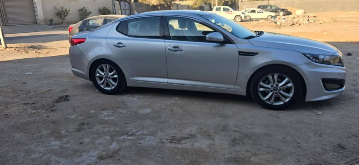 السلام عليكم
ابتما موديل ٢٠١١ خليجي فول مواصفات ماعدا البصمه
بيها ضربه بالباب الخلفي بيها سونار رقم بغداد الجديد بسمي السعر ١١٠ وبيها مجال بسيط
 للاستفسار اكثر اتصل***********
