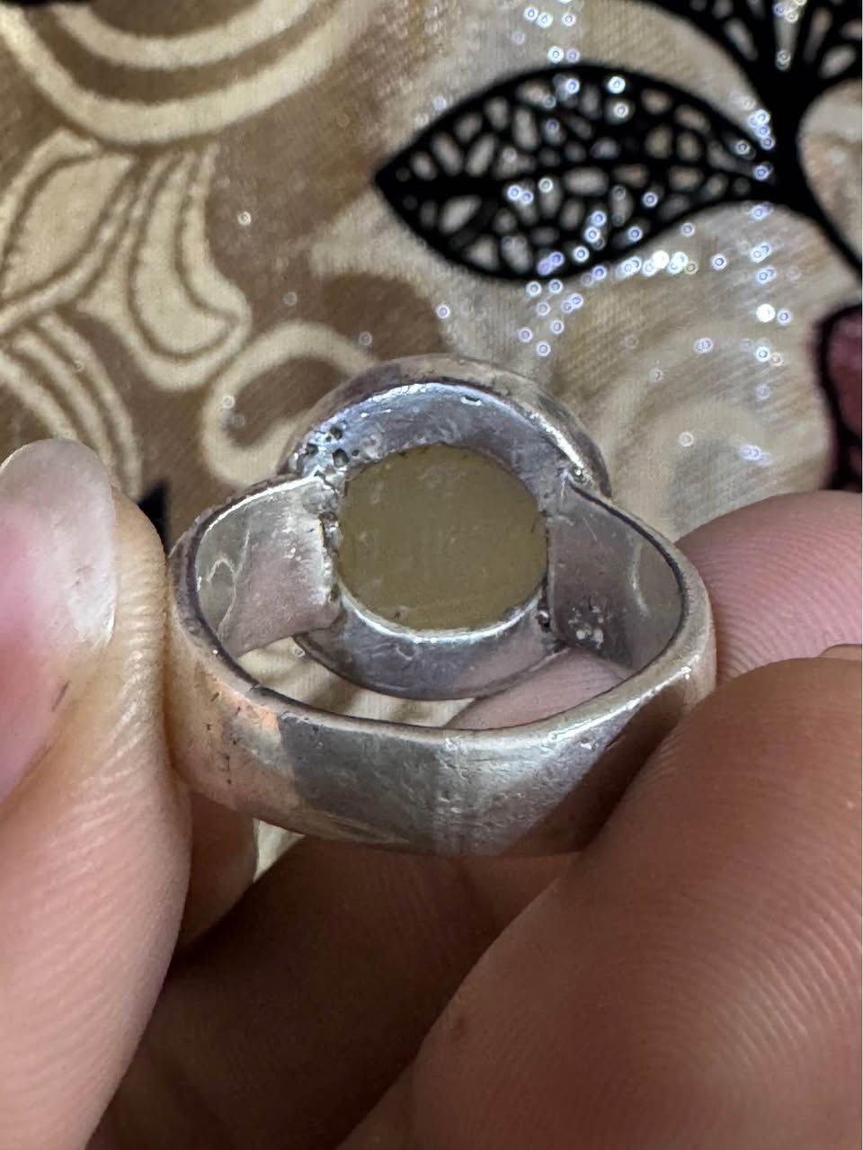 اللهم صل على محمد وال محمد 
خاتم عقيق يماني اصفر قديم
مخطوط / الله المقتدر
طلسم شرف الشمس قطعه جميله
مصاغ يدوي فضه عيار 925
مقاسها 20/21
يوجد توصيل كافة المحافضات البصرة, العراق


**إذا كنت صاحب هذا الإعلان وتريد حذفه لأي سبب، رجاءا أرسل رسالة إلى الدعم الفني**