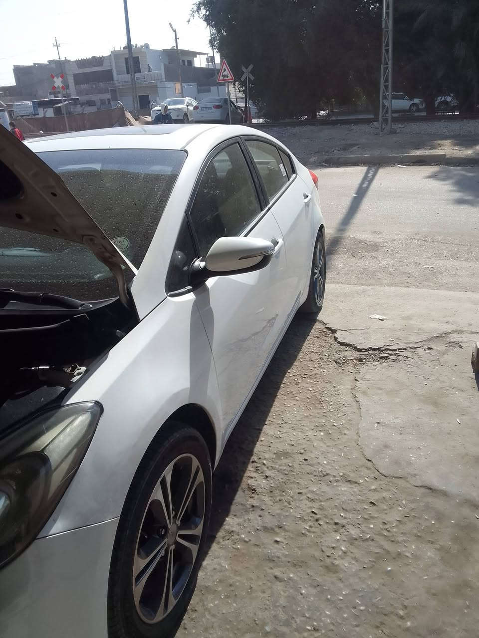 السلام عليكم سيراتو ٢٠١٤ خليجي للبيع محرك ٢٠٠٠ مجفت درجة اولى لا تنقيص ولا تبخير جديد مابيھا قطرة صبغ بيھا حالوب مايبين  وبارد قليل صور السونار موجودة ماشية ١٢٠ حقيقي سيارة مابيھا نقص كلھا جاھزة وبلادية تبريد تدفئ باسمي ھزة جديدة ورقم بغداد جديد السعر ١٢٨ قفل وصلت ١٢٥ مابعت مكاني بغداد #الدورة***********
