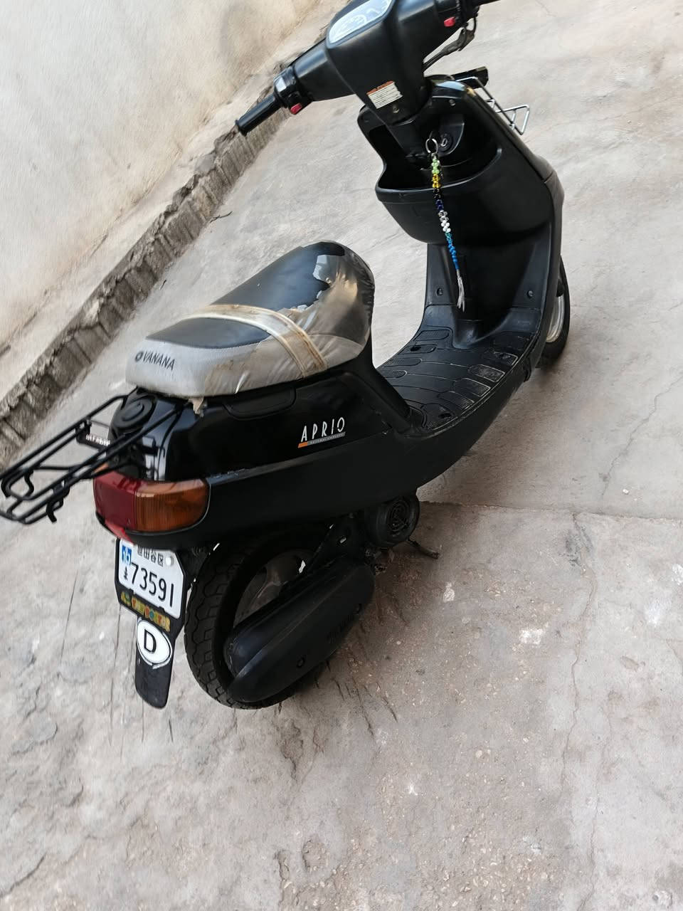 سلام عليكم...دراجه بطه موديل 2000للبيع الدراجه مكفوله من كل شي كهربائيات كلها شغاله بكلايت اشاير سلف لايت زنون لايت امامي كلشي شغال تايراتنضيفه محرك نضيف بلادي ما مفتوح شلعه ومعدل فول شرط الفحص.... السعر 500الف وبيها مجال للشراي: للاستفسار على هاذه الرقم ***********بي وتساب
