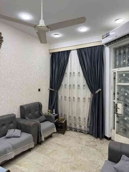 بيت 100مترللبيع طابقين كامل بناء حديث درجه اولى في حي الغدير مقابل مدرسه مطلوب مبادرة تدفع 78كاش وتسدد مبادرة 82 وتغير كفيل ودير البيت باسمك للاتصال ***********
