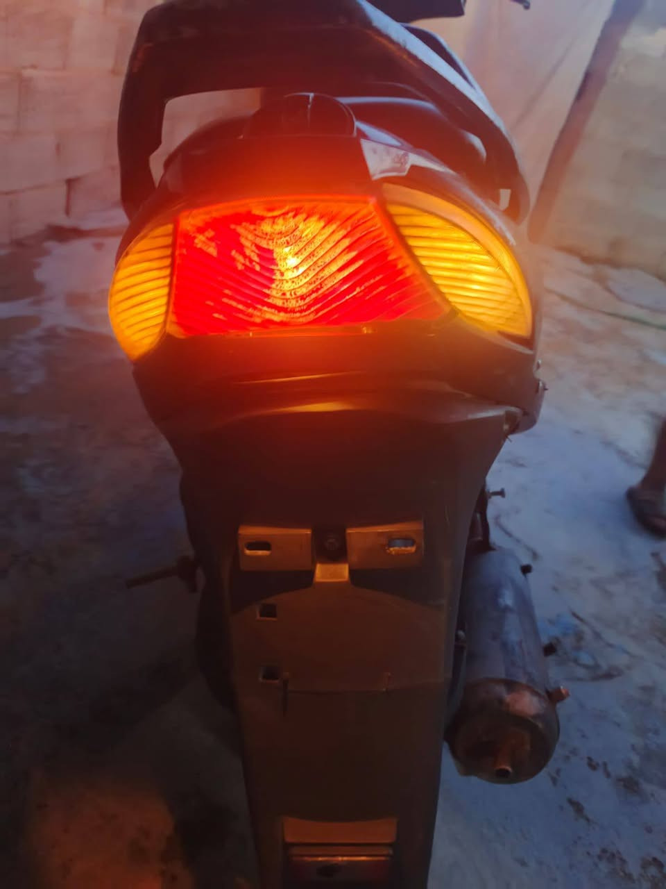 السلام عليكم اخوان دراجة ماكس للبيع مكينة كهربائيات كلهة مكفولة الكفرات عل بلاد السعر ٢٧٥وبيهة مجال بسيط مكاني النصر و السلام الحصوة 
***********
