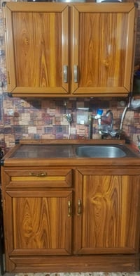 كاونتر للبيع خمس قطع نضيف سعره  550 وبي مجال  المكان بغداد الدوره 0771...