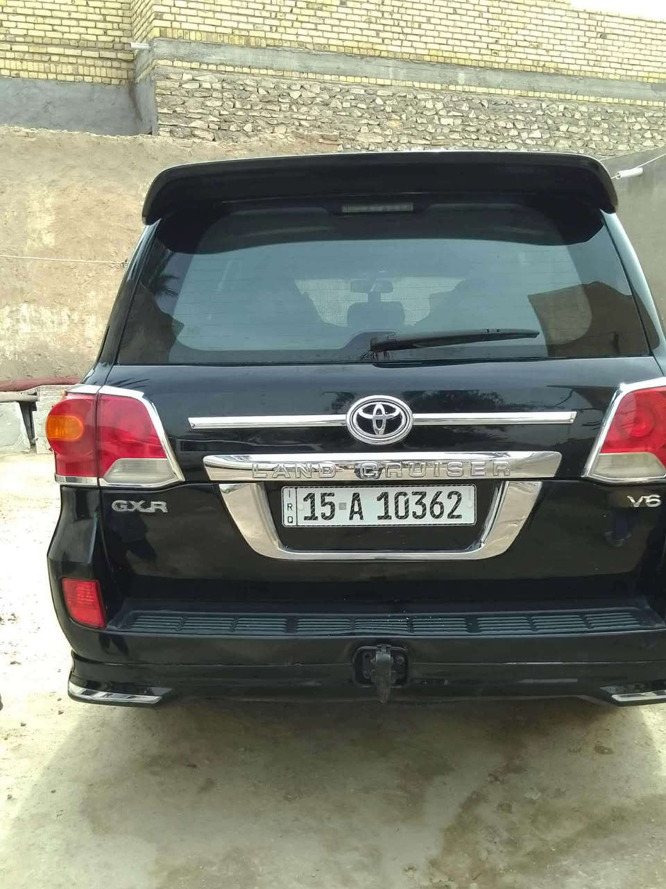 سلام عليكم سياره لاندكروز مديل ١١ ستنيه محدثه ١٥ سياره بسمي شخصين  مررس فقط من ١٠ لي ٨ حاسب قناعه هاي سياره جاهزه تخم تاير جديد تبريد مكينه اكسن كل عل شرط مروس فقط هذا رقمي اي ستفسار ***********
