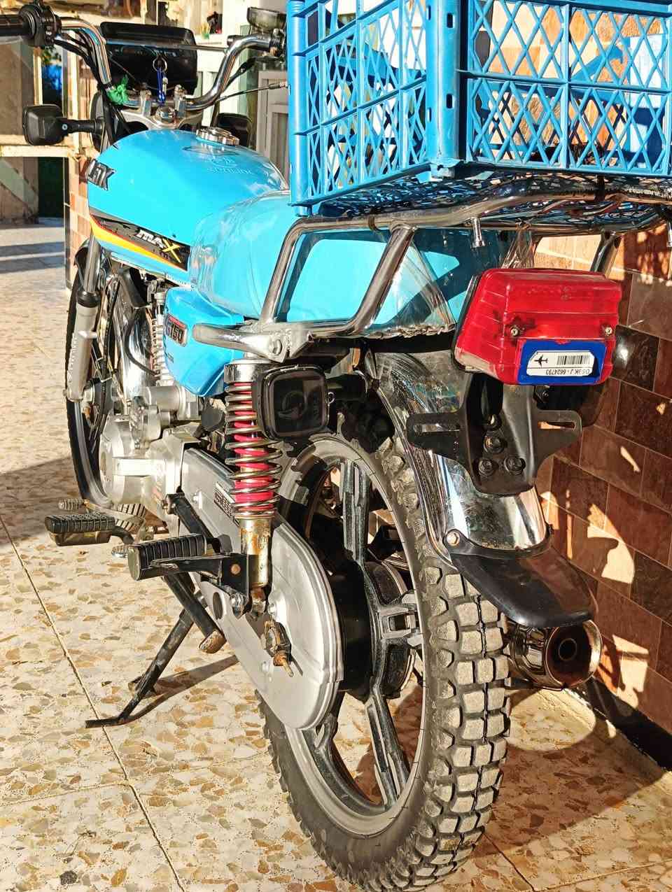 سونك 150 سلف 5 كير
دراجه كلش مرتبة وبالحقيقه بعد انضف 
جاهزه من كل شي 
مكاني واسط طريق زبيديه نعمانيه 
للاستفسار 
***********
