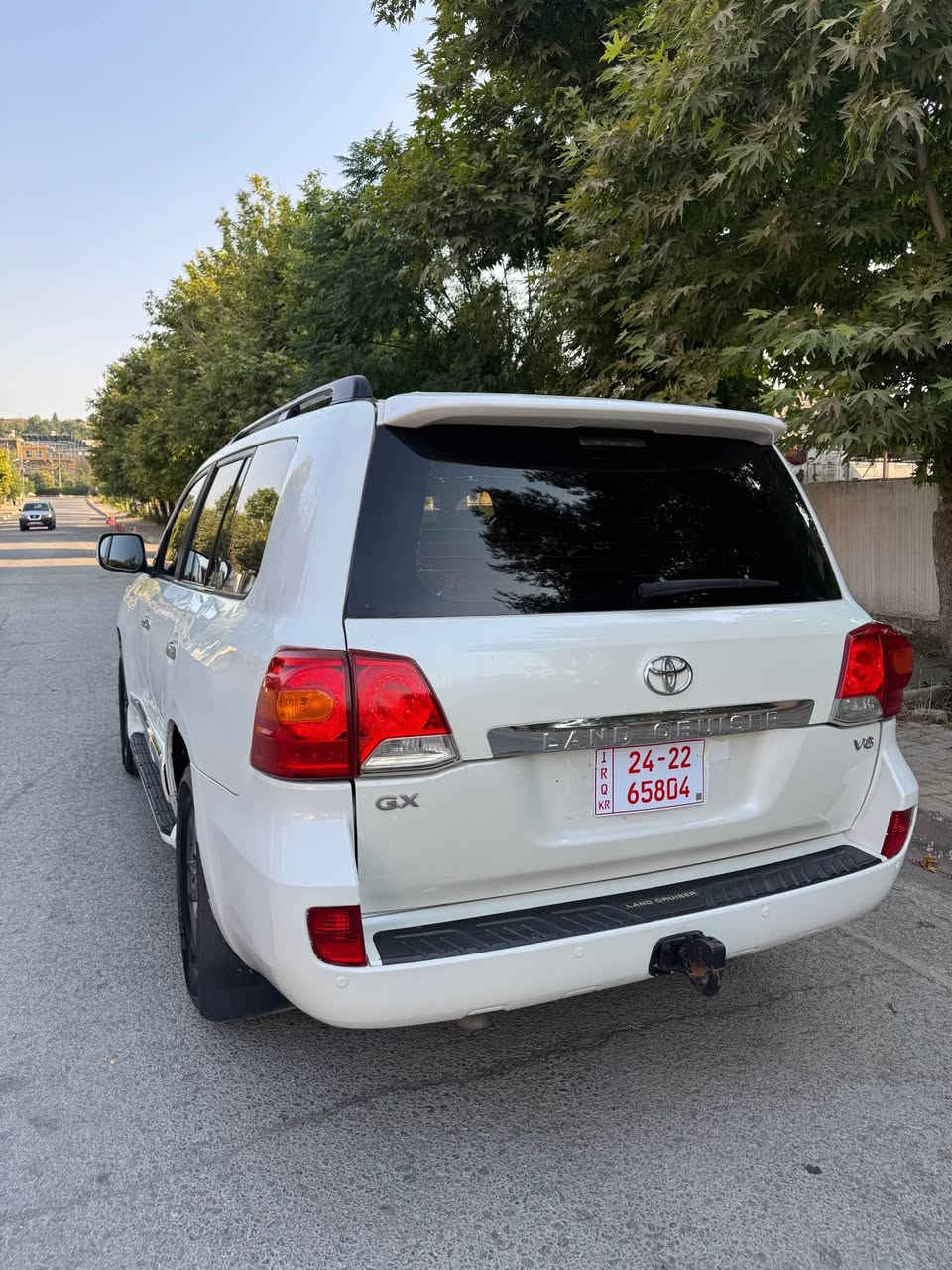 ونه وشه ٢٠١٠ فول ماسه فات GXR V6
عيزام بوياخه له سه ر ساخه ي دعمي نيه معجوني نيه
ليدراني نيه سياره كه سفري دووبه يه لوك لوكه 
گيرومه كينه و ته قه و ره قه ي هه موي به شرته
سعري ١٥٥ وه رقه 
***********
*********** مرغصور, أربيل
