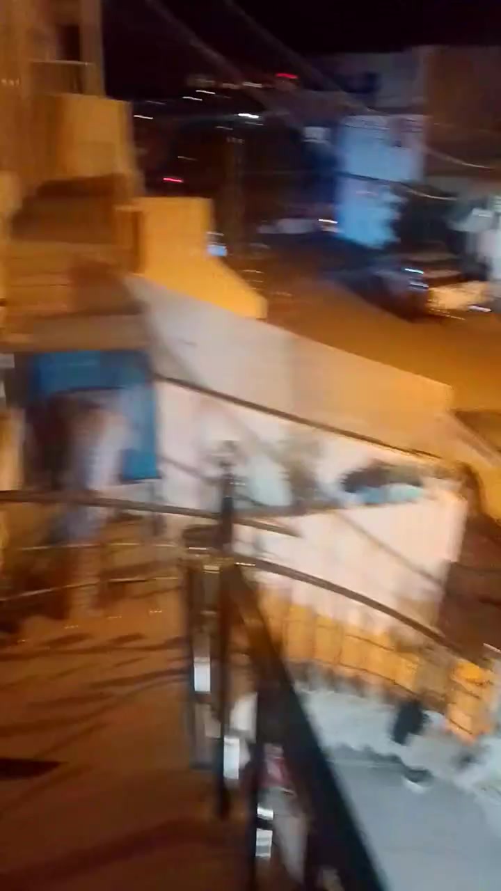 عندي بيت ایجار  في سليمانية منطقة يم شارع سالم
150 متر
غرف نوم 1
هول
صاله متبخ 
صحيات هولل 
بيت نضيف
 طابق الثاني

وتساب ***********
تیلفون ***********
