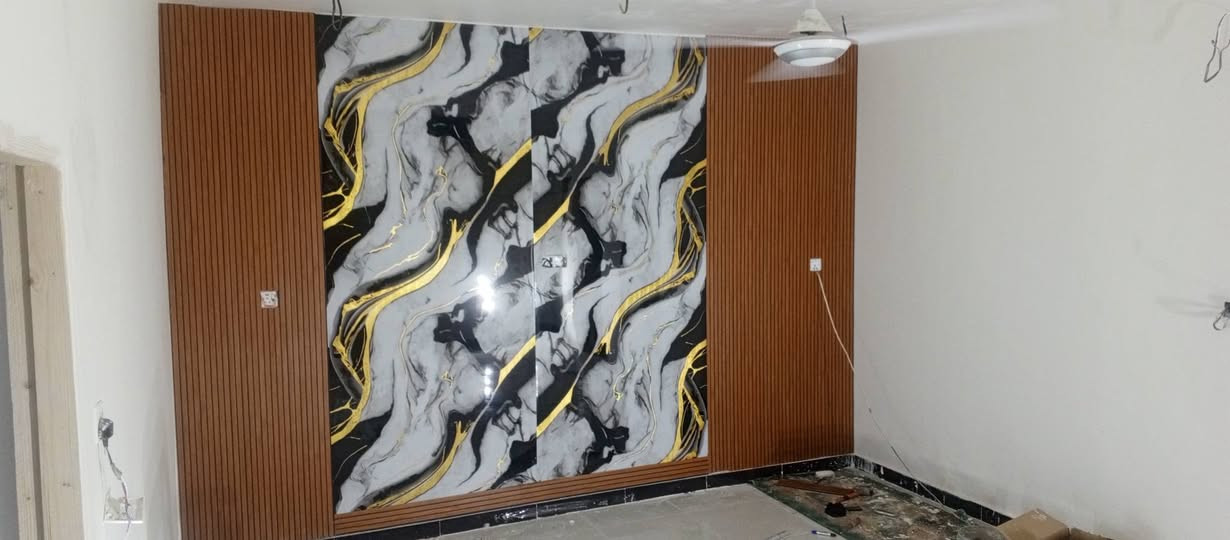 السلام عليكم 
الدار للبيع طابو زراعي سند 25طابقين 
يحتوي البيت على 4غرف نوم واستقبال وكلدور 2 ويحتوي على مشتمل خلف الدار العنوان حله شارع 80 نزله سفينه النجاة 
للاستفسار الاتصال على الرقم ***********
