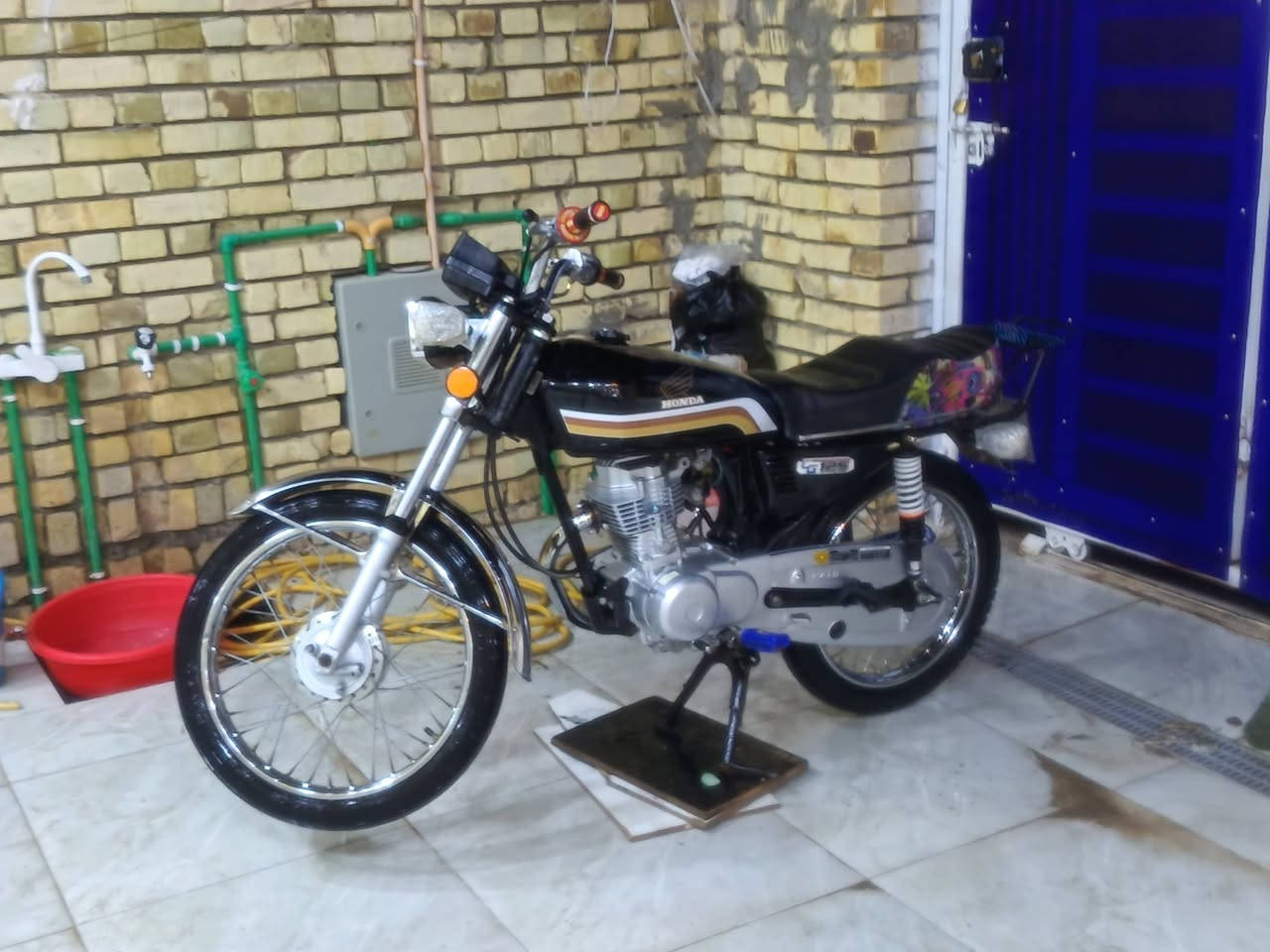 دراجه نامه بدون مكفواله دراجه تعمير   مكان مشرح السعر 800وبيها مجال  الطيبين  تواصل خاص


**إذا كنت صاحب هذا الإعلان وتريد حذفه لأي سبب، رجاءا أرسل رسالة إلى الدعم الفني**