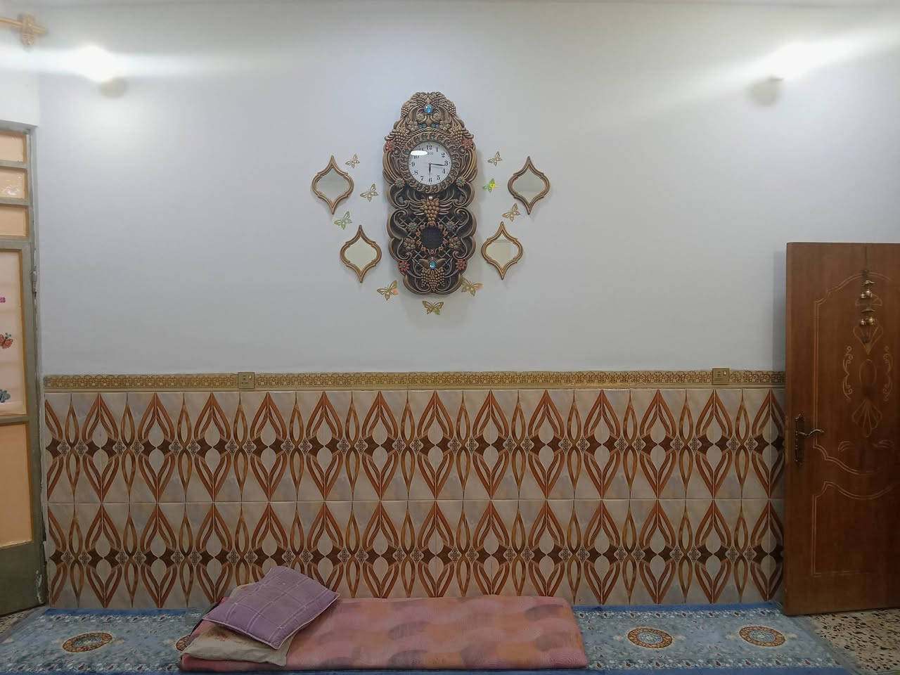 بيت للبيع مساحة ٢٠٠ زراعي
منطقة الزعفرانية دور الصحة رقم هاتف 
***********
