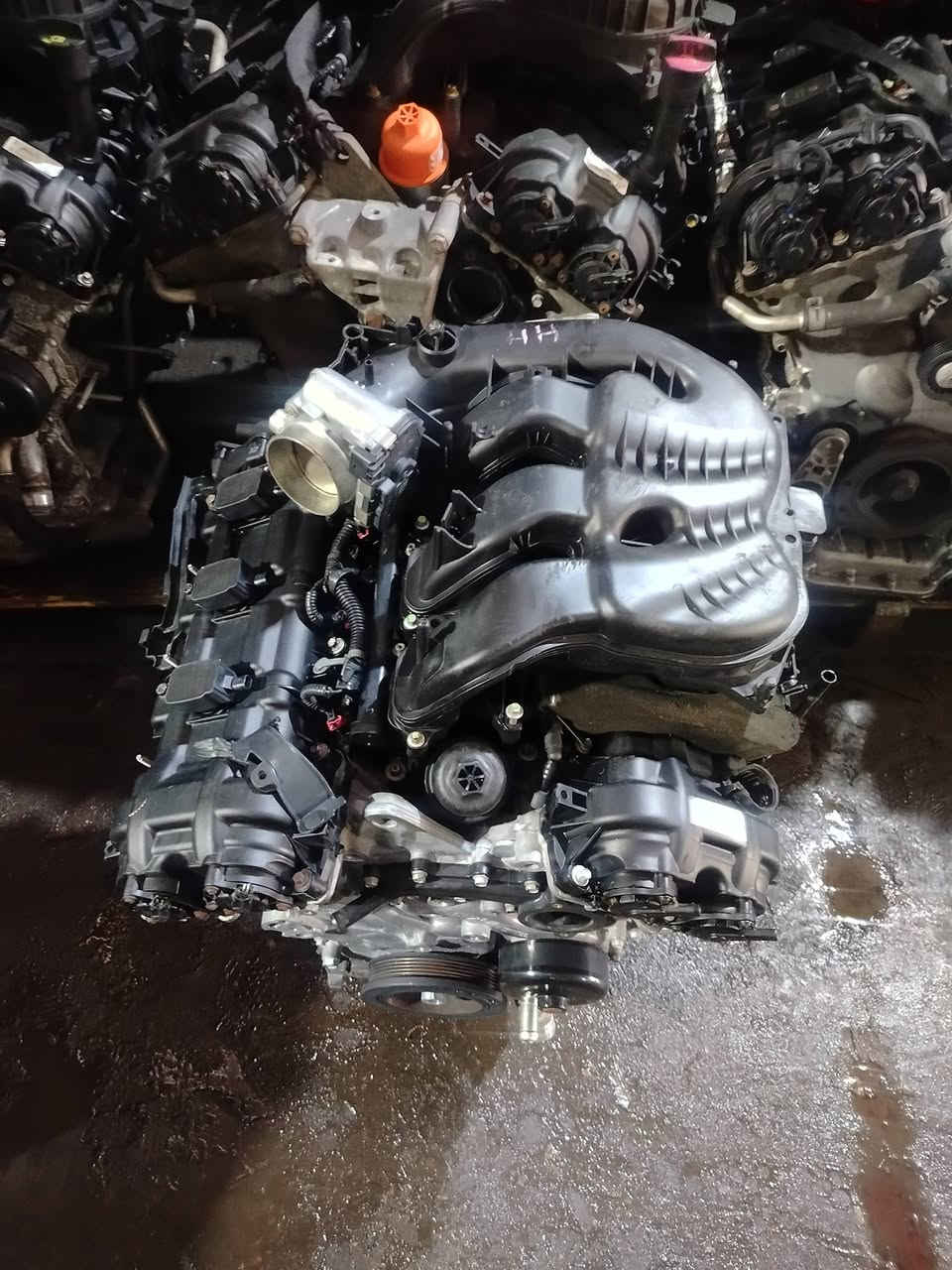 يتوافر مكاين اوكيرات بزون جميع الموديلات مع صيانه اوخدمه توصيل ساحه الطيران ***********
