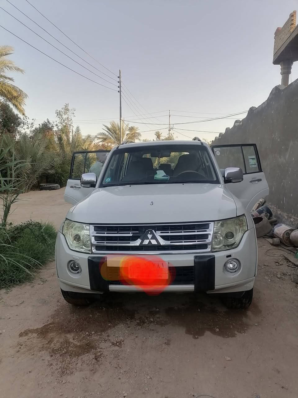 سلام عليكم باجيرو حبتور 2010كفال عامه قطعه وحده  جاملغ امامي فقط فول مواصفات  فول واحد على واحد 3500سياره جديد مال جناي السعر 145بيه مجال قليل*********** المكان كربلاء
