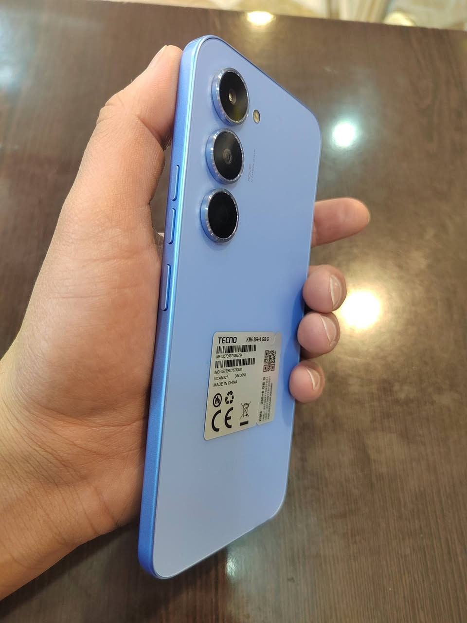 السلام عليكم جهاز تكنو سبارك 40 برو ذاكره 256 رام 8+5 اخو الجديد مستخدم شهر بدون غراض نضافته 100 بل 100 شرط جلخ مابي  السعر 160 الف مكاني جانب الأيمن حي 17 تموز ***********
***********
