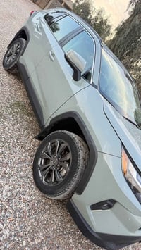 راف فور هايبرد • XLE برايم • ٢٠٢٣