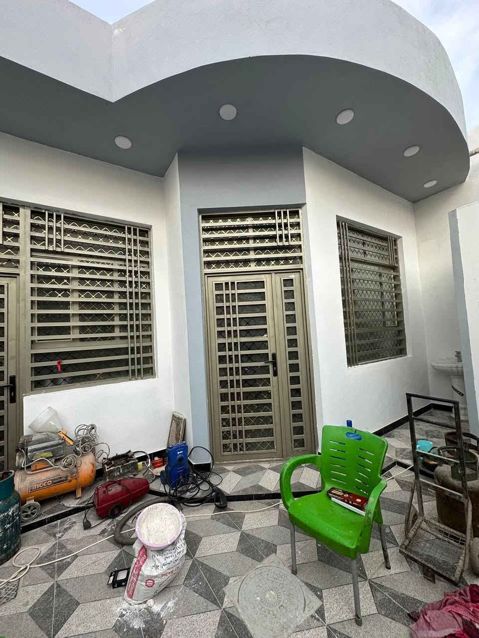 كافه اعمال الحداده 
قضاء الصادق ابو غريب 
مجاور مشتل بركات ال الصدر 
***********
ومسوين عرض بشهر رمضان بفطور لو بسحور نشتغل بلاش 
واذا من طرف حسين ابو العلو  اكو خصم بسعر
