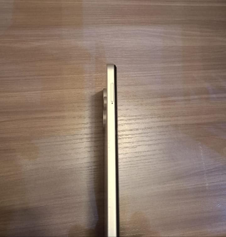 السلام عليكم        جهاز انفنكسHot 30

مواصفات جهاز
1-حجم الشاشه 6.7 
2-الشاشه تدعم 90HZ
 3-دقة الشاشة1080x2460
4-معالج Helio g88
5-ذاكرة الجهاز128GB
6-ذاكرة الرام8GB 
7- سعة البطارية 5000ma 
8- شحن بسرعة 33w
9- كامرة خلفية بدقة 50MP 
10- كامرة الامامية بدقة 8MB
11-منفذين sim
12-ثلاث سماعات استريو
13-نضام اندرويد xos12.6.  13
14-وزن الجهاز  200g

الجهاز ويا كارتون
سعر 150
رقم ***********
