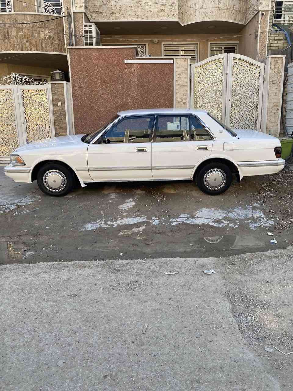 السلام عليكم من رخصه ابو الاكروب.    سيدان 1990 ابلادي سياره حلوه وجديده بسمي          بغداد   السعر 105   الرقم *********** المكان بغاد
