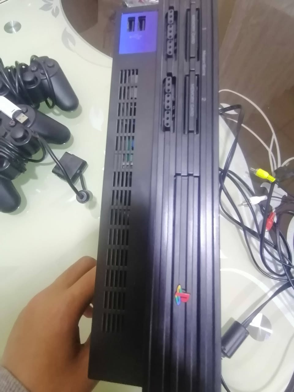 سوني2 للبيع مستعمل مابي شي شغال هارد وفلاش ويدات شغاله مع الفيش والوايرات السعر 65 وبي مجال *********** مكان موصل
