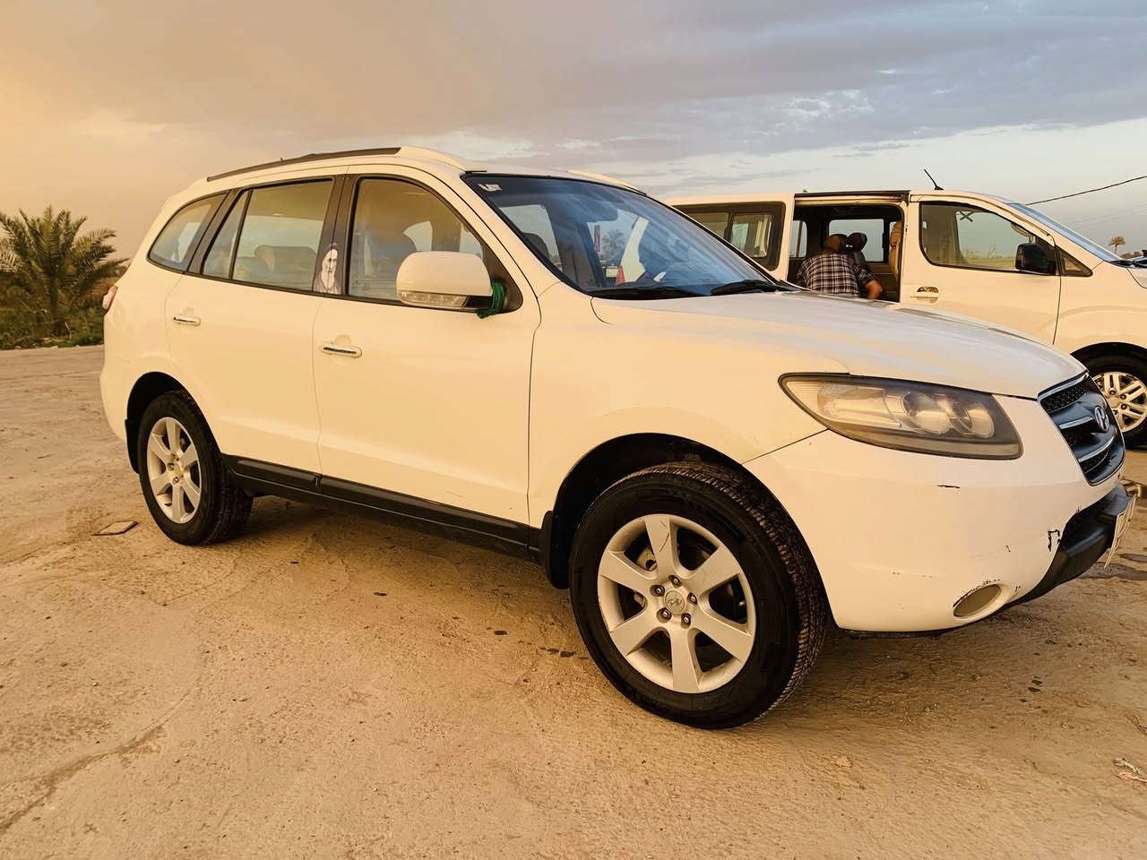 السلام عليكم سنتافي 2010 خليجي للبيع او مراوس  رقم بغداد دولي تحويل مباشر السياره فول مواصفات ماعدا البصمه سبعه راكب سته سلندر كير ومكينه كفاله تبريد حداديه تخم تاير السياره مابيهـ نقص جاهزه بيه صبغ بنيد وباب فقط الباقي مكفول مكاني بابل الهاشميه ب 136 
***********
***********
